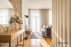 Light-filled Bonjardim Apartments